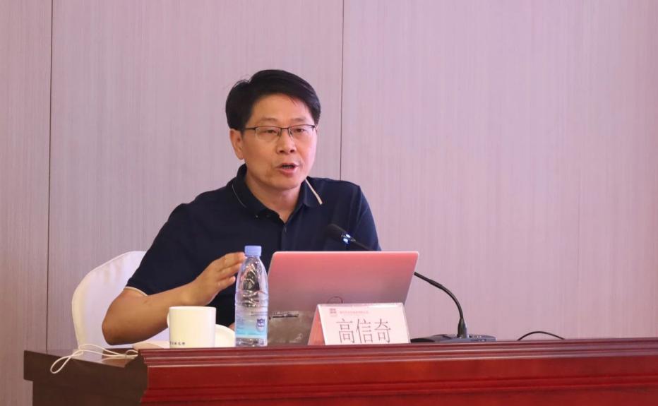 C:/Users/admin/Desktop/凝心聚力謀發(fā)展 同心奮斗譜新篇——南京市公安局國(guó)資辦黨總支、南京市保安服務(wù)有限公司黨支部聯(lián)合舉辦專題黨課/4.jpg4